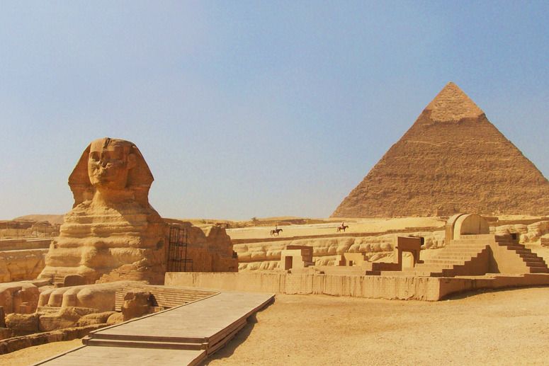 Day Tour to Giza Pyramids and Egyptian Museum